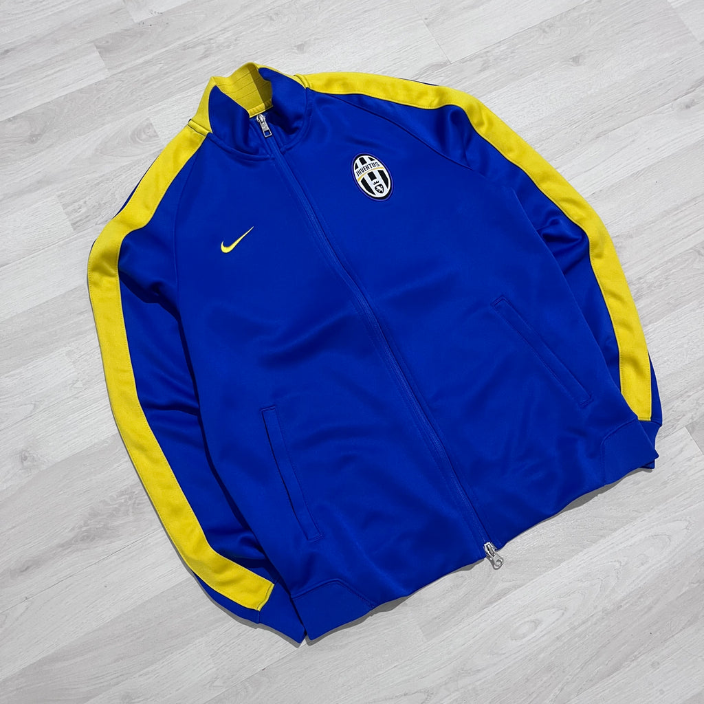 Nike Retro Juventus Zipper | M