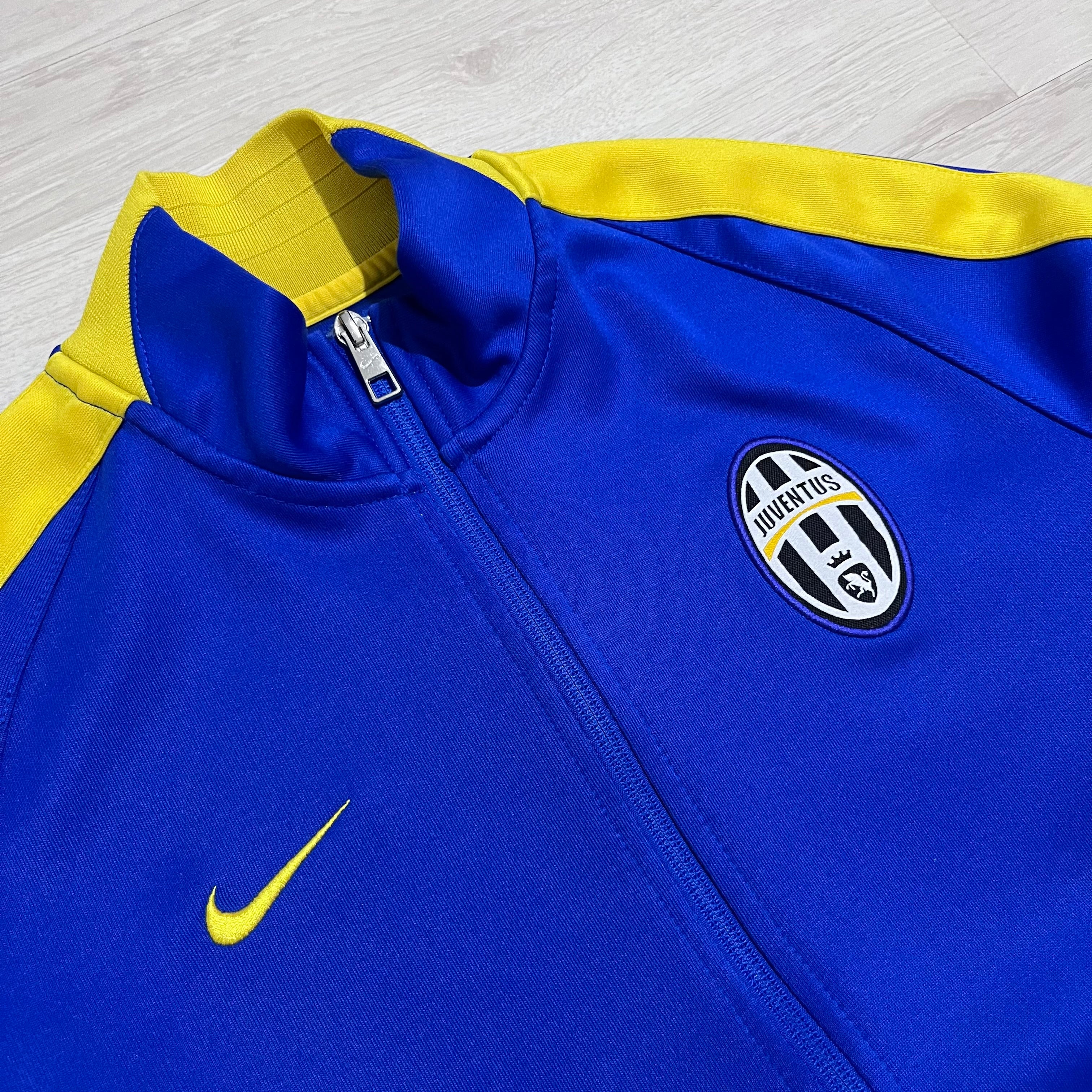 Nike Retro Juventus Zipper | M
